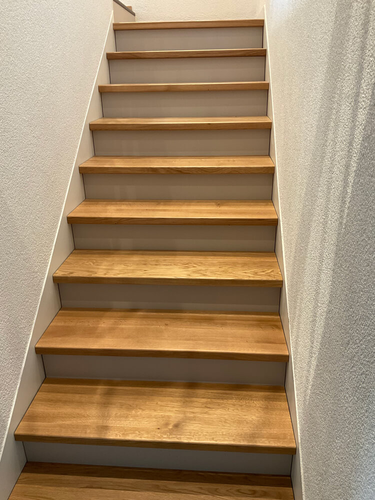 Treppenstufen in Eichenholz